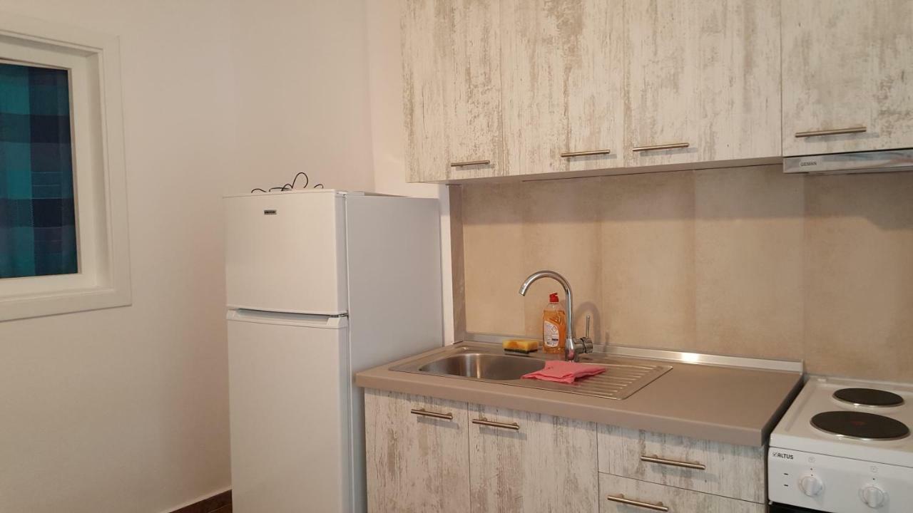 Maria Apartments Nea Karvali Exterior foto